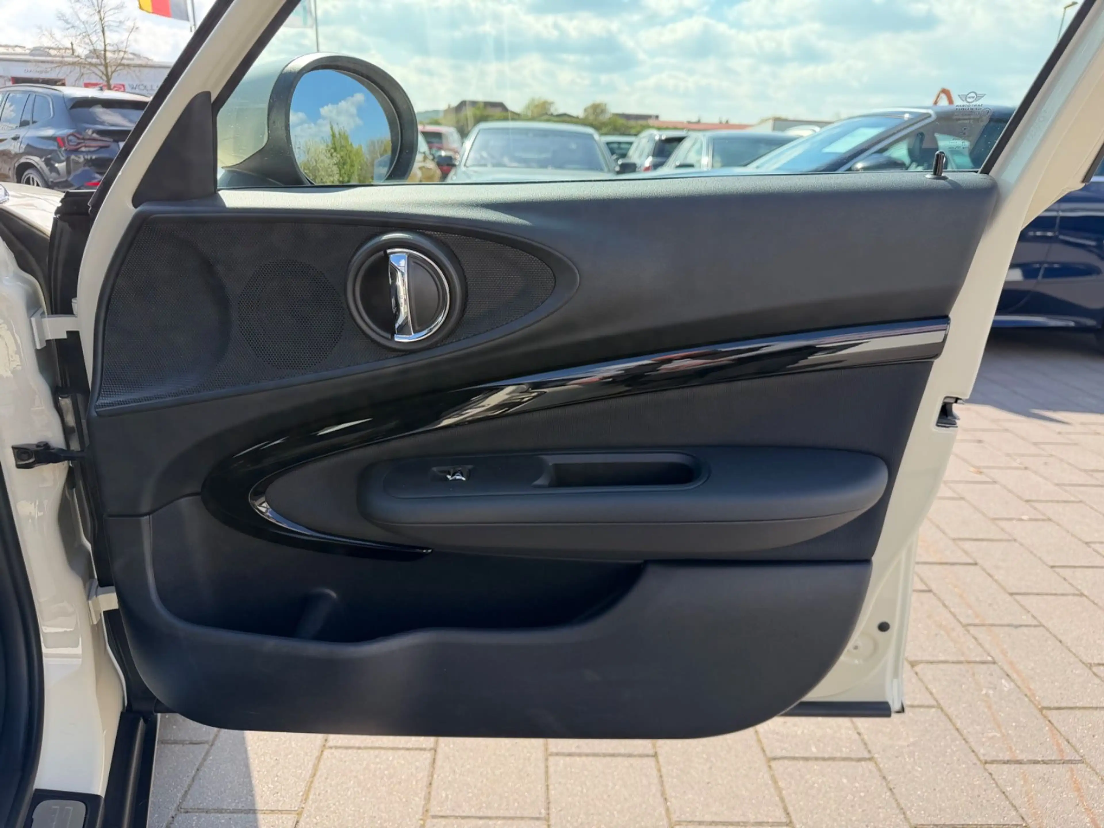 MINI Cooper D Clubman *LED*NAVI*SHZ*AHK*GARANTIE*TOP* — photo 12