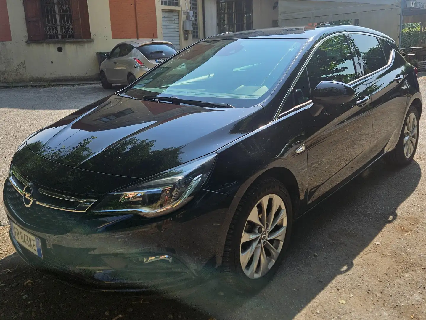 Opel Astra Astra 5p 1.4 t Dynamic ecoM 110cv my18.5 Černá - 1