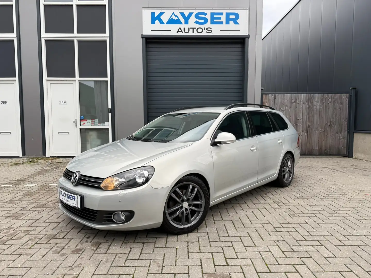 Volkswagen Golf Variant 1.4 TSI Cruise Stoelverw Navi Trekhaak Clima 17" S Grau - 1