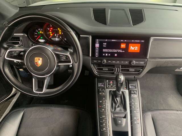 Imagine Porsche Macan Macan PDK