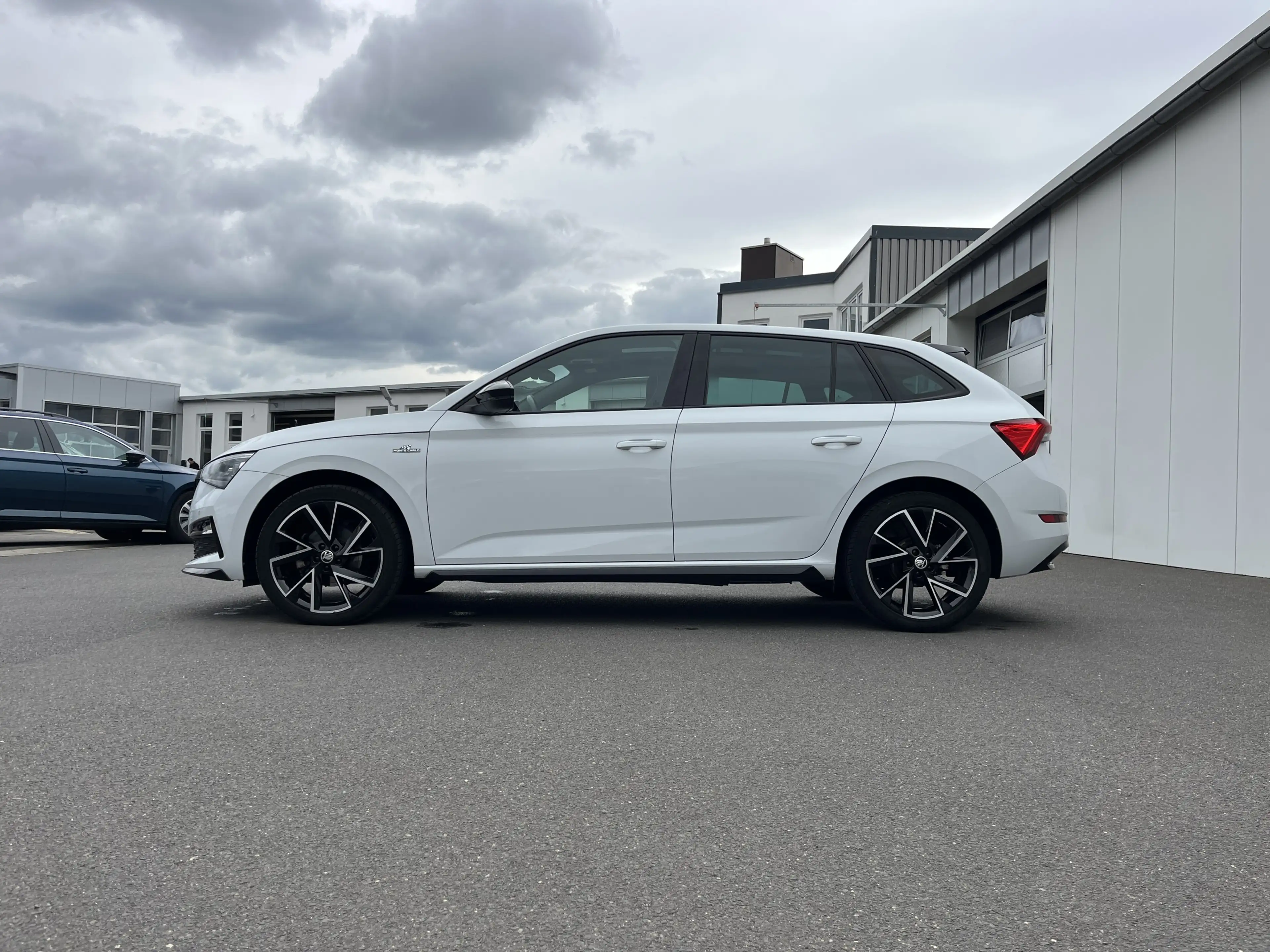 Skoda Scala 1.0 TSI Monte Carlo 116€ m.20% Anz. PANO LED PDC — photo 3