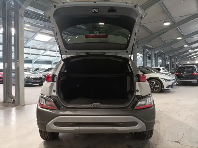 Hyundai Kona view 6