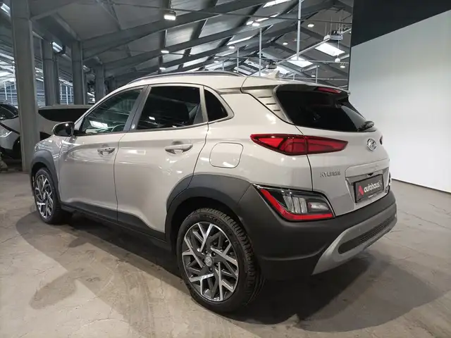 Hyundai Kona view 4