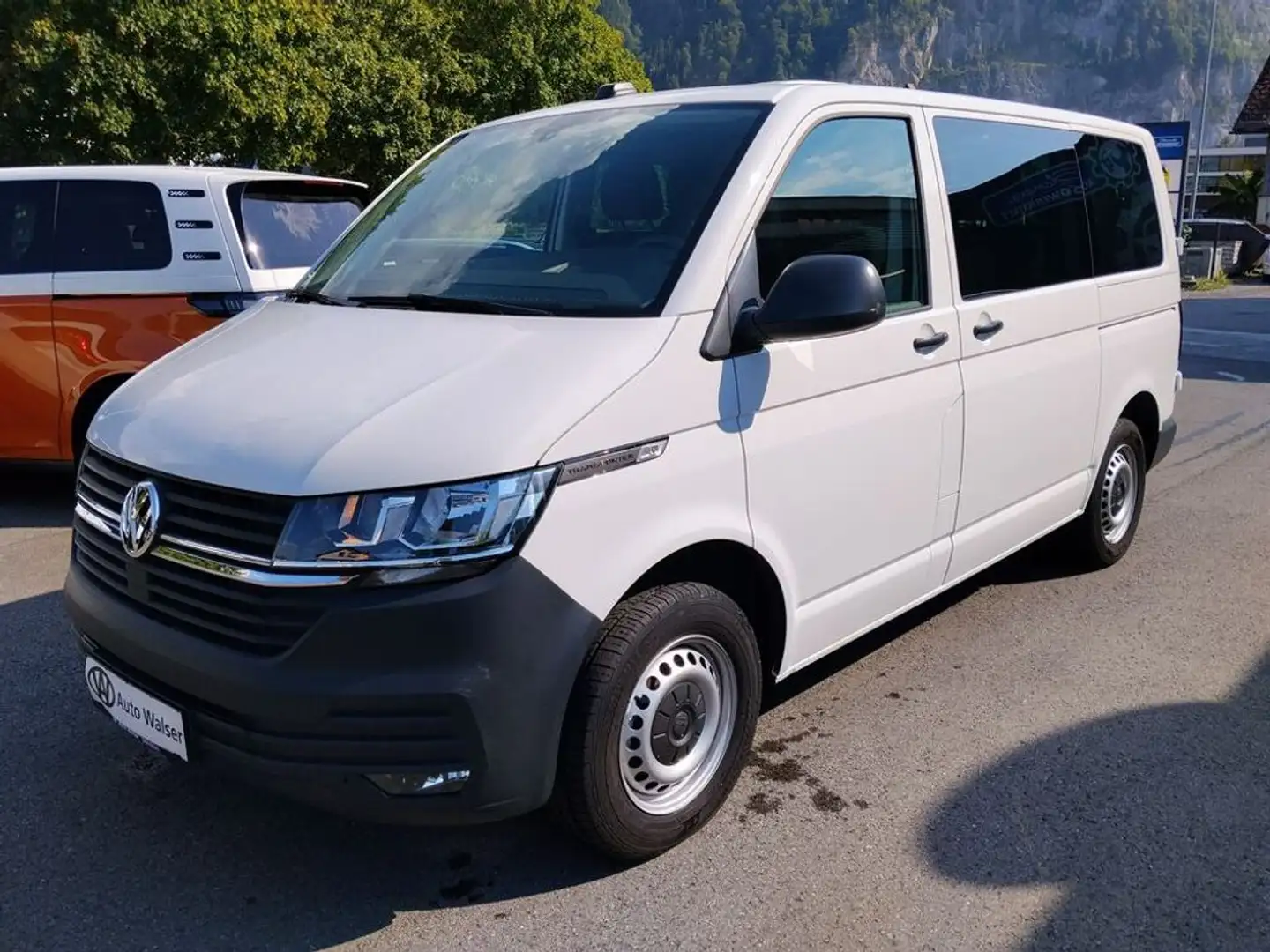 Volkswagen T6.1 Kombi DSG2,0 TDI Weiß - 1