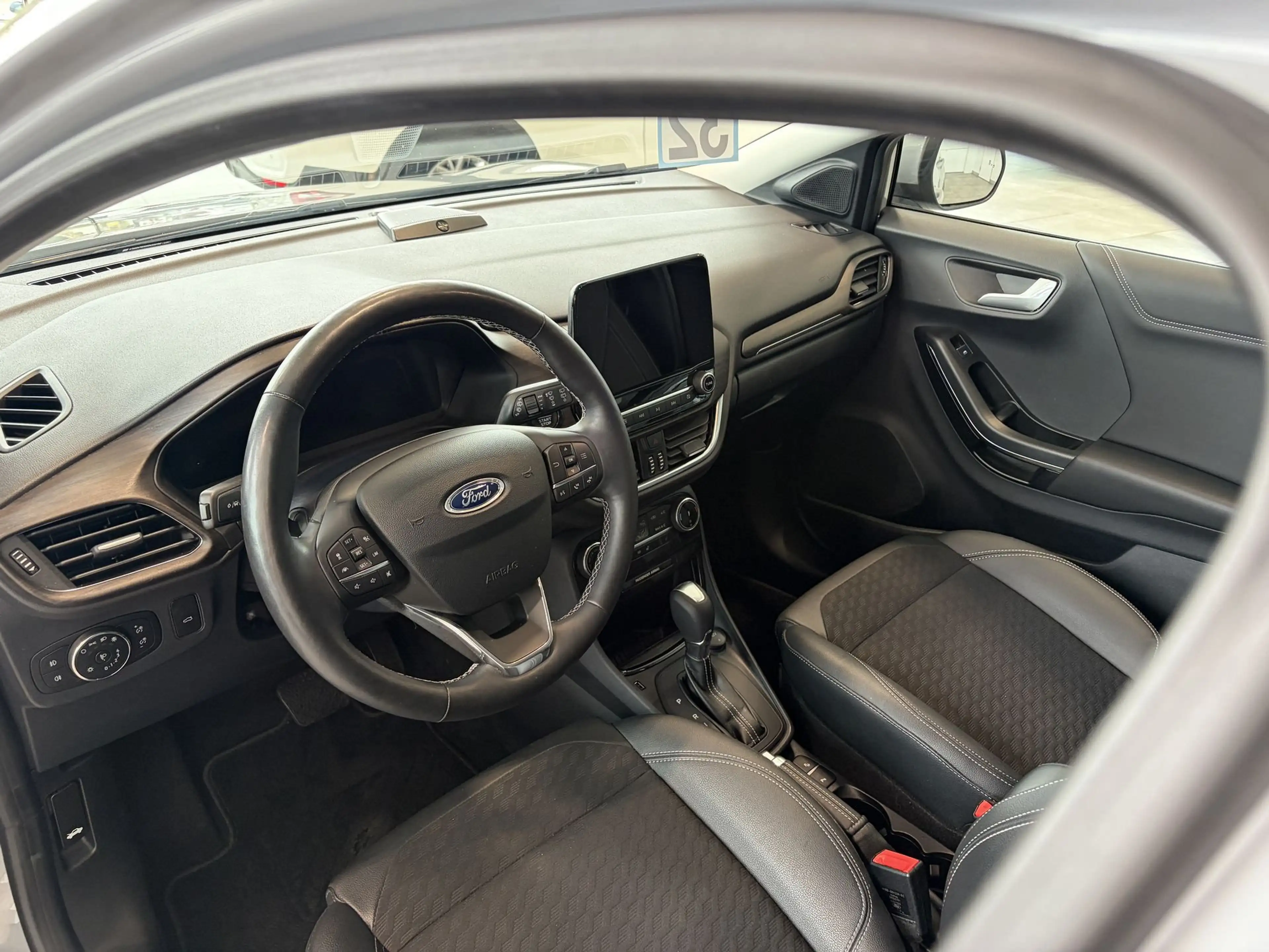 Ford Puma Automaat / Camera / Keyless / B&O / Zetel & Stuurverwarming / Apple Carplay - Android Auto / — photo 13