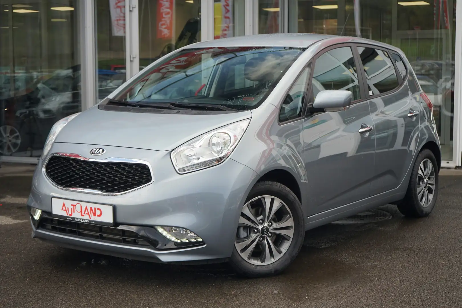 Kia Venga 1.6 Dream Team Navi Kamera Tempomat DAB Gris - 2