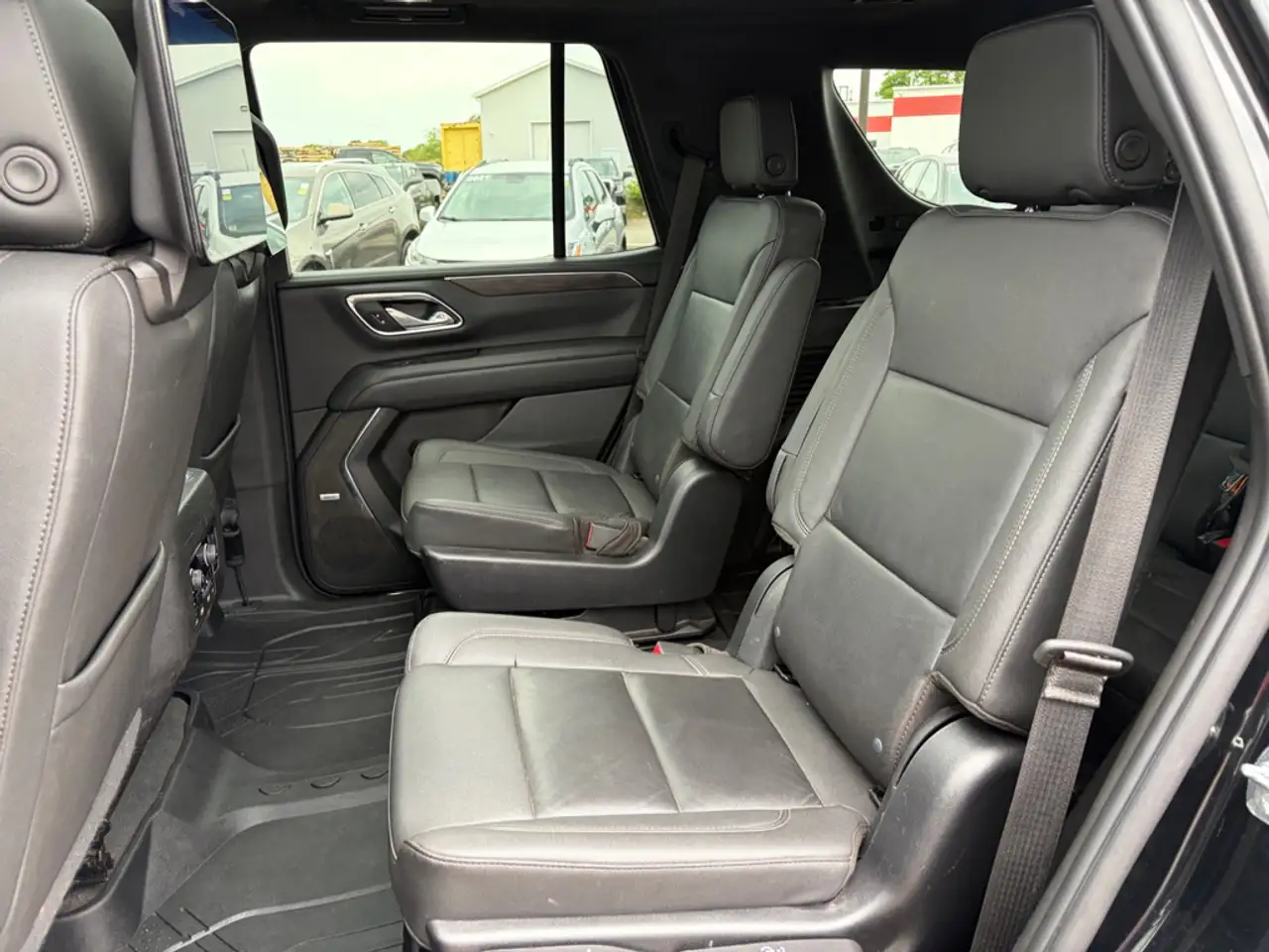 Chevrolet Tahoe снимка Chevrolet Tahoe