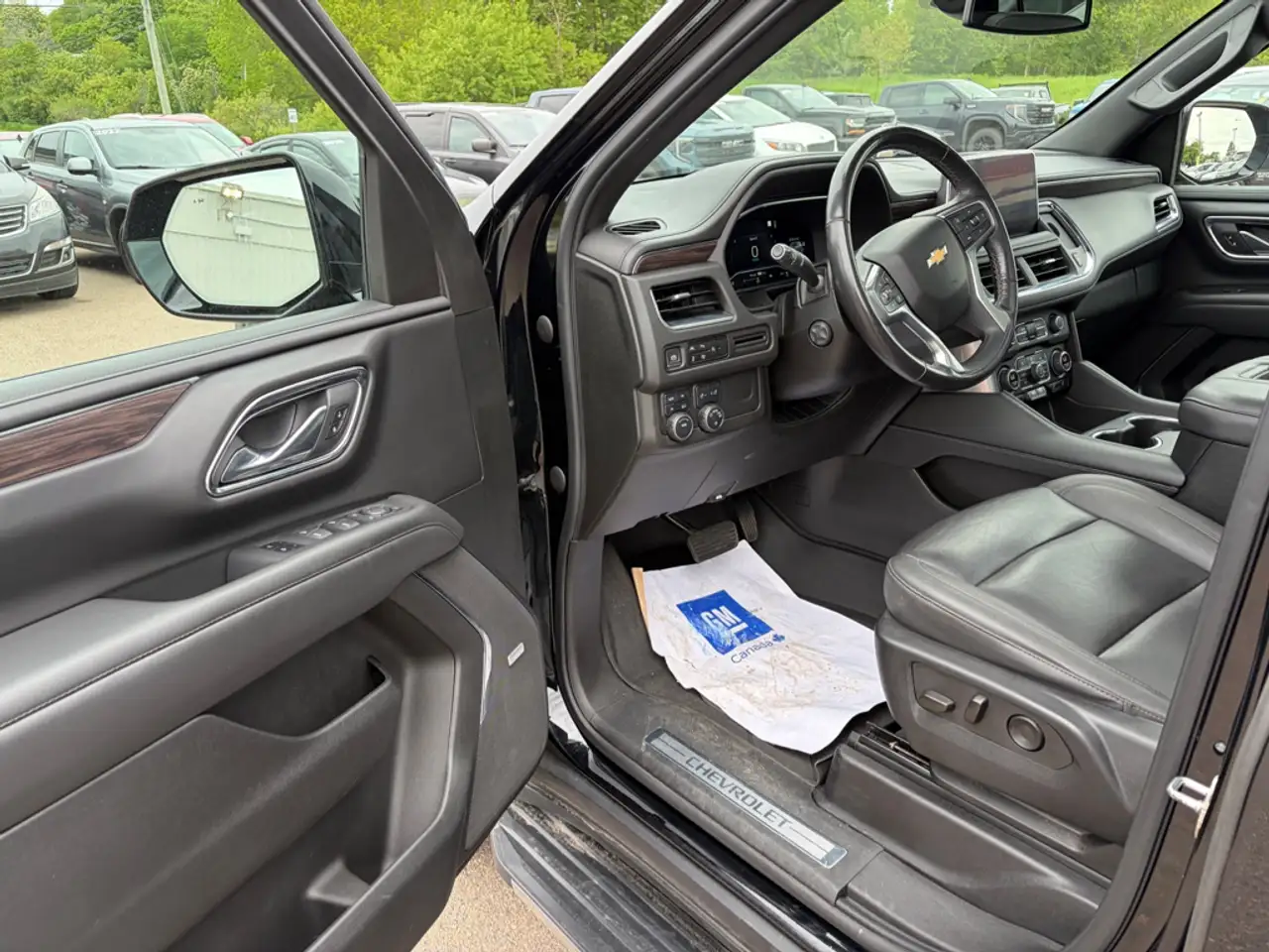 Chevrolet Tahoe снимка Chevrolet Tahoe