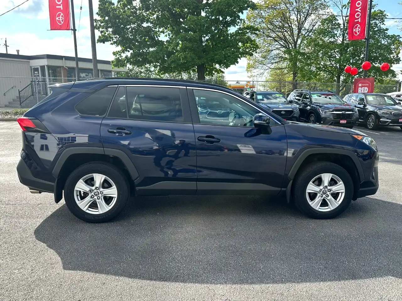 Toyota RAV 4 снимка Toyota RAV 4