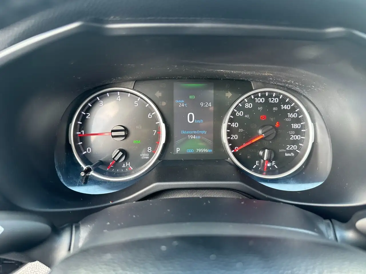 Toyota RAV 4 снимка Toyota RAV 4
