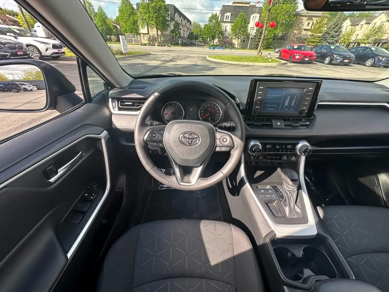 Toyota RAV 4 снимка Toyota RAV 4