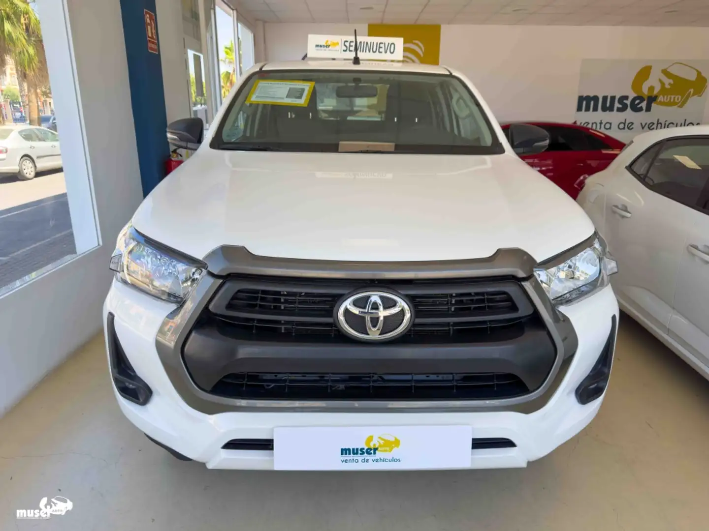 Toyota Hilux Cabina Extra GX Blanco - 2