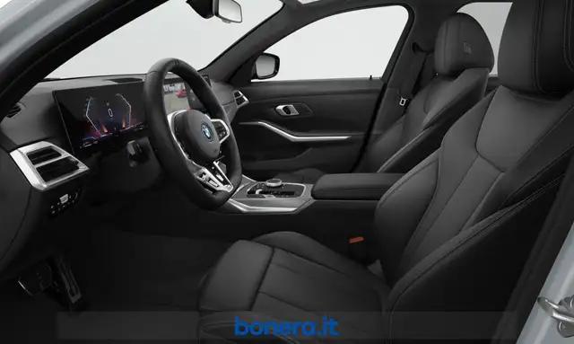 BMW 3 Series view 4