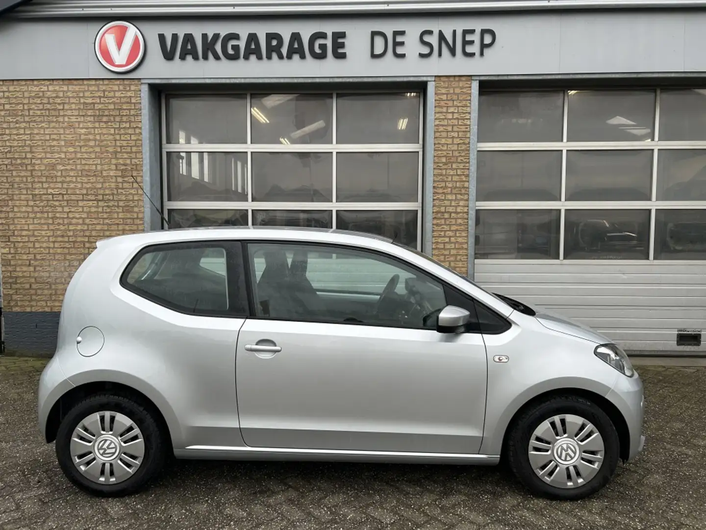 Volkswagen up! Lease 130,-- p/m Airco cruis navigatie elektrische Gris - 2