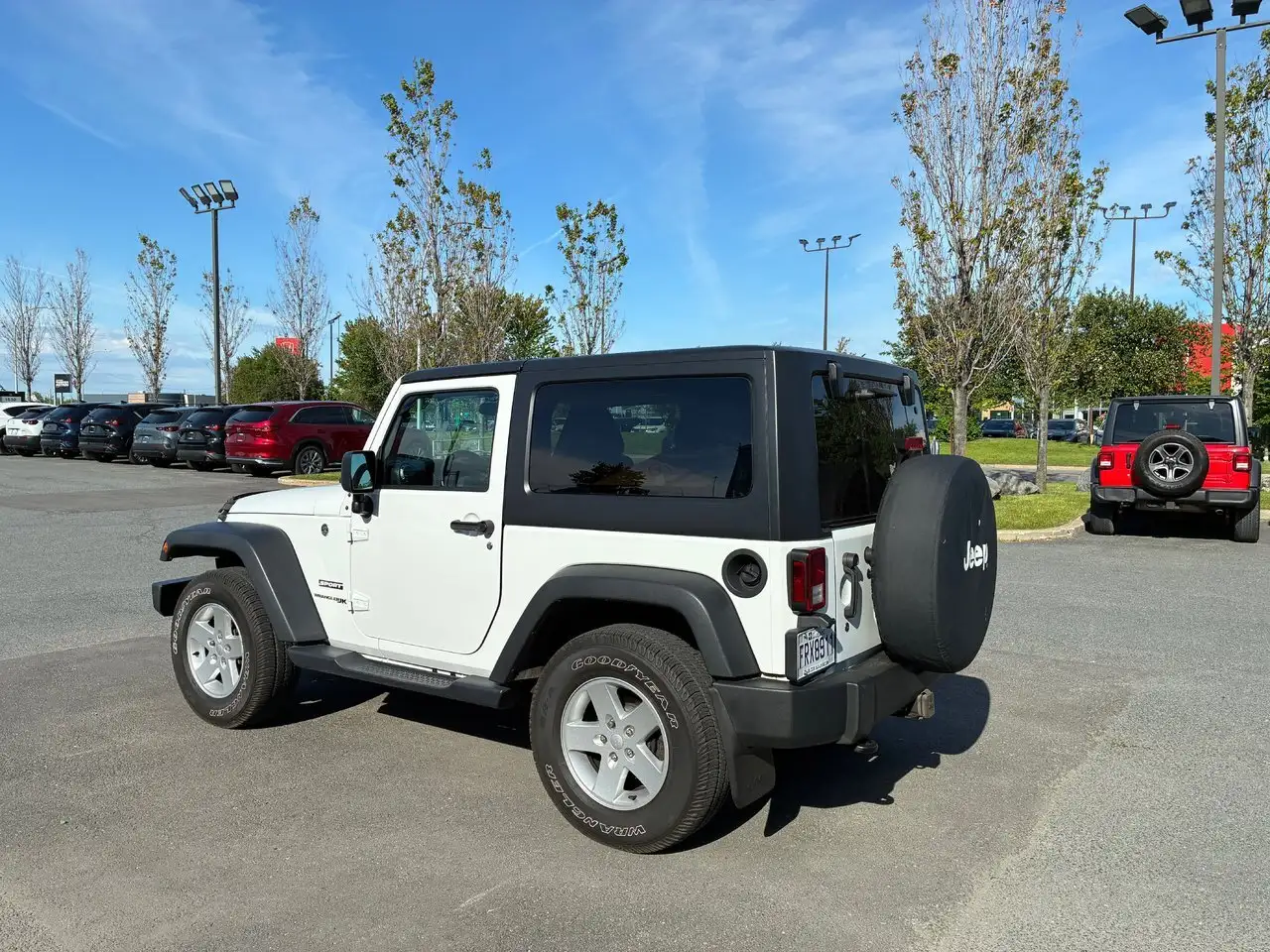 Jeep Wrangler снимка Jeep Wrangler