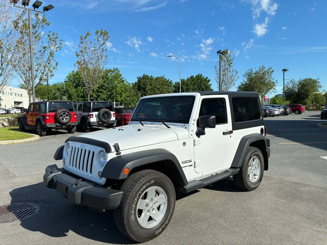 Jeep Wrangler снимка Jeep Wrangler