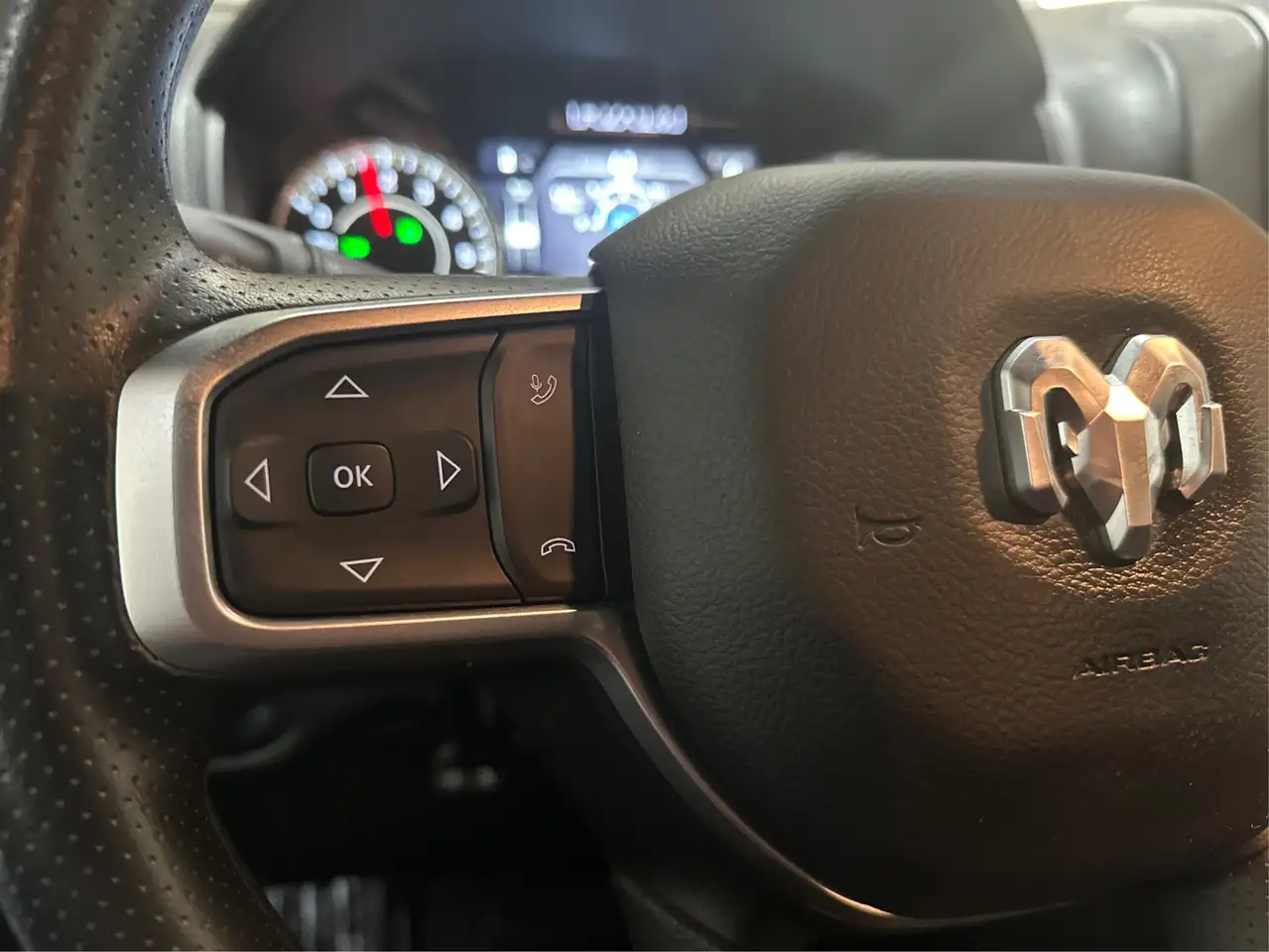 RAM 1500 снимка RAM 1500