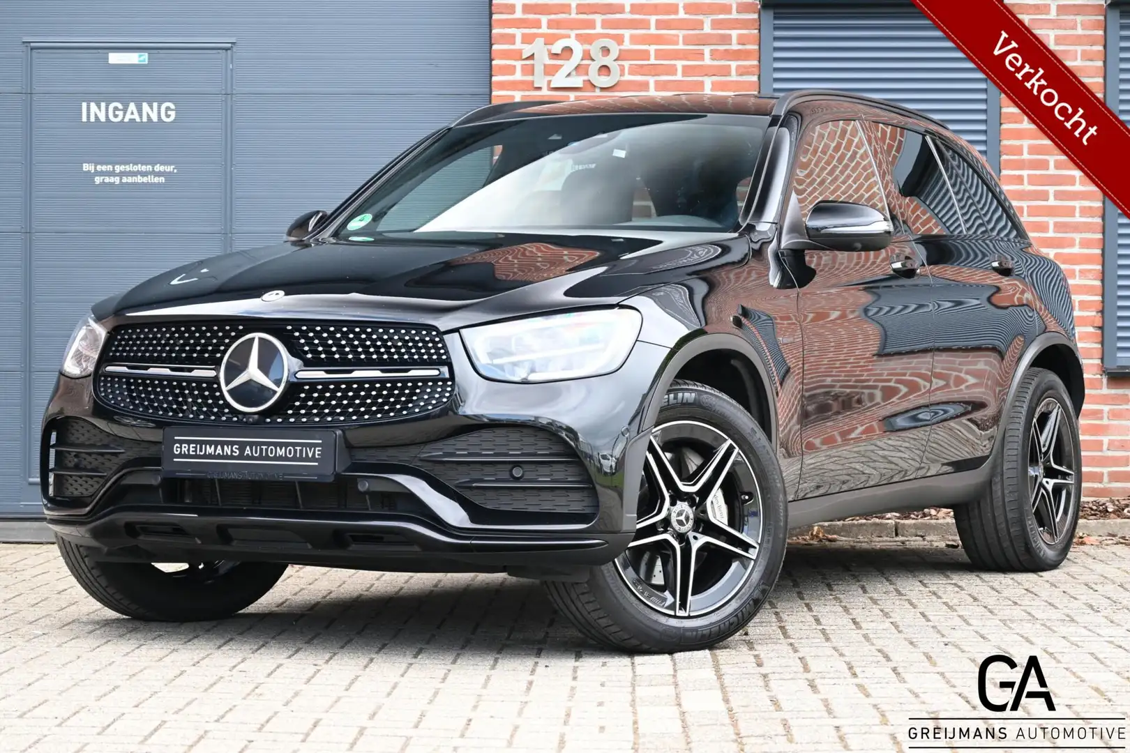 Mercedes-Benz GLC 300 300e 4MATIC|AMG|TREKHAAK|BURMESTER| Zwart - 1