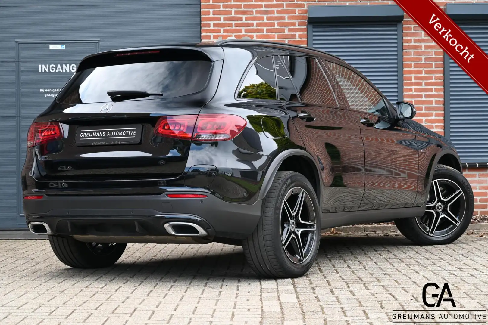 Mercedes-Benz GLC 300 300e 4MATIC|AMG|TREKHAAK|BURMESTER| Zwart - 2