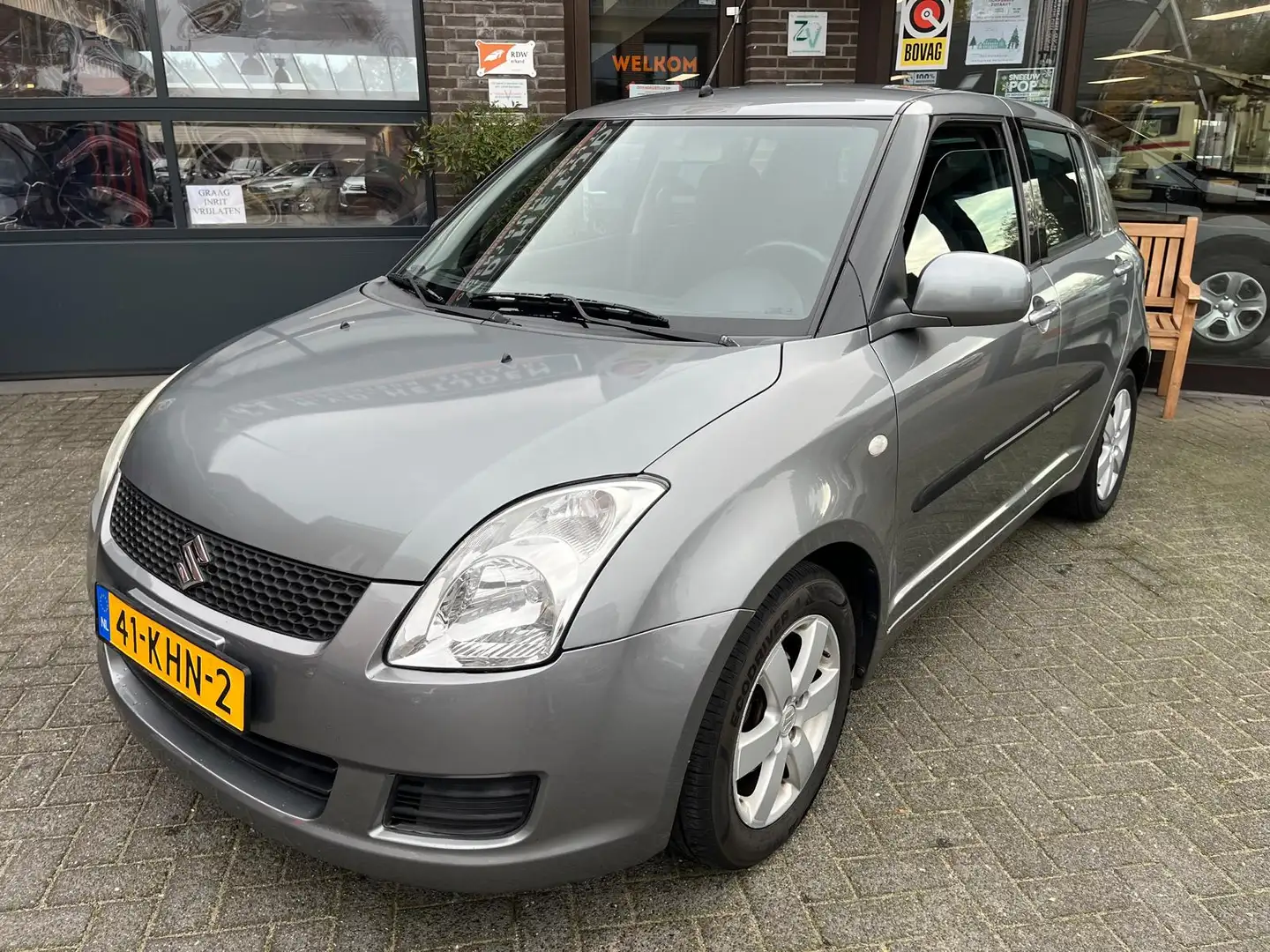 Suzuki Swift 1.3 5-drs. Comfort Airco Nette auto! Gris - 1