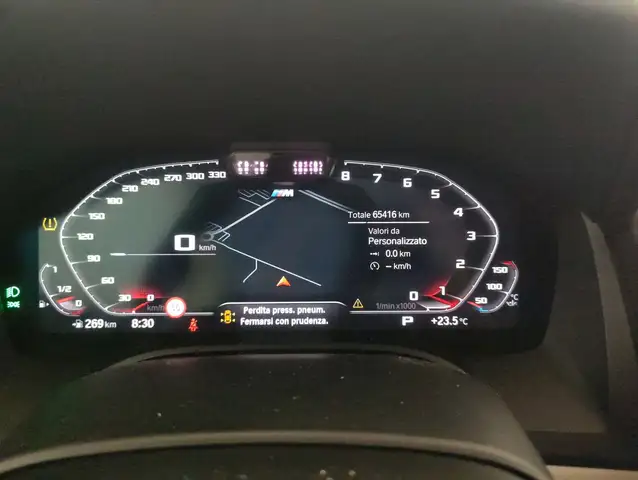 BMW 8 Series view 15