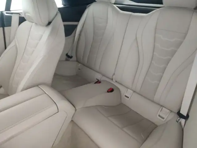 BMW 8 Series view 7