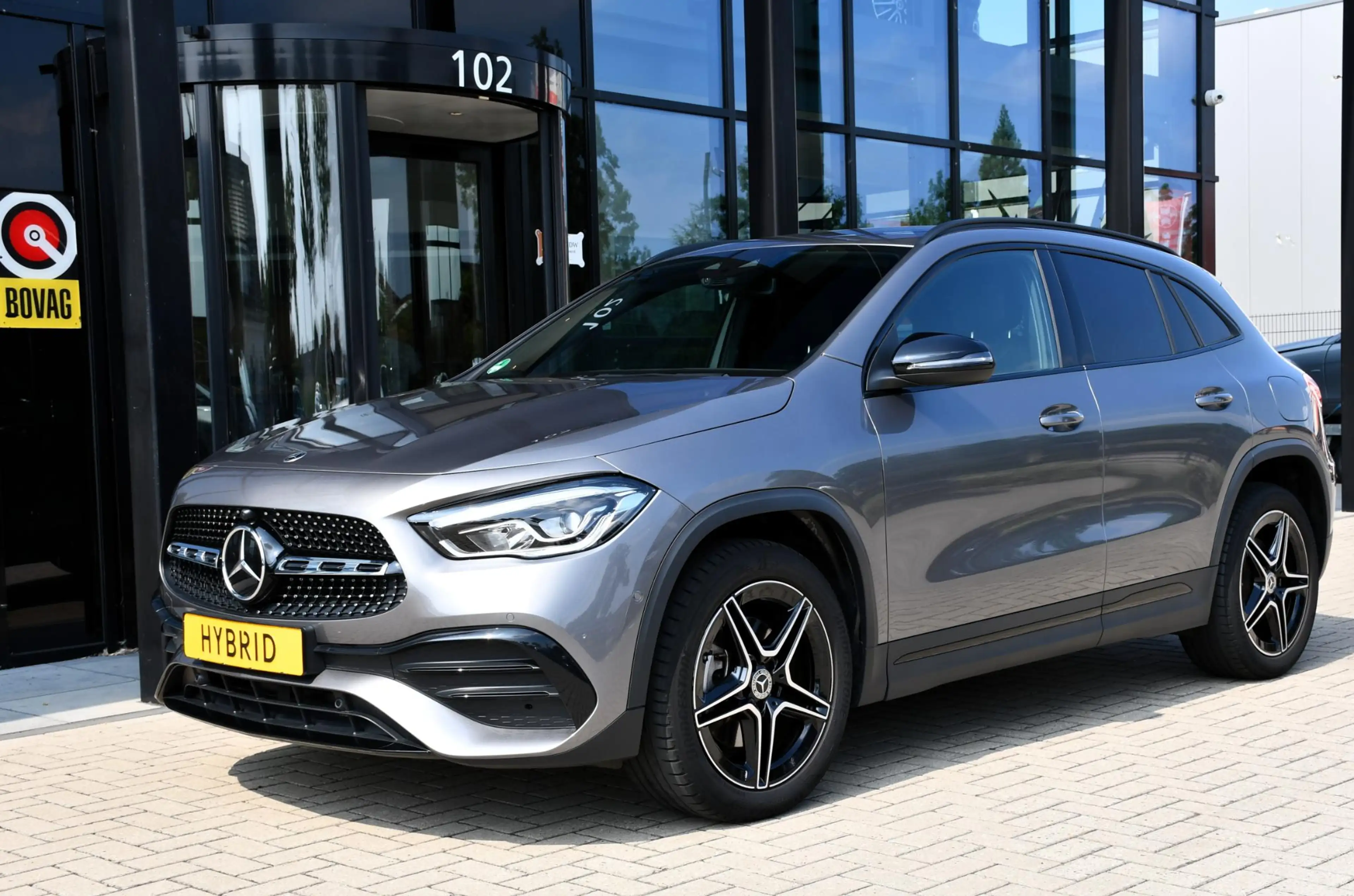 Mercedes-Benz GLA 250 e AMG Line