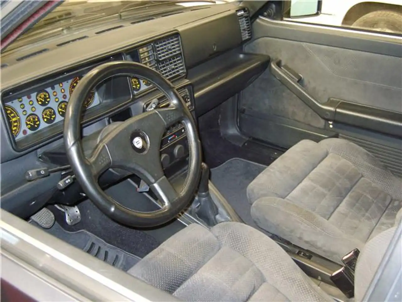 Lancia Delta 2.0 16v HF Integrale Evoluzione, foto 4