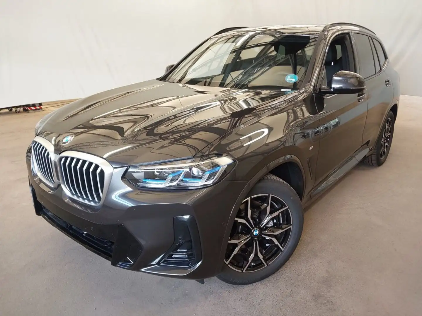 BMW X3 x20d M Sport Standh.AHK PanoD.ACC Laser Ha/Ka Gris - 2