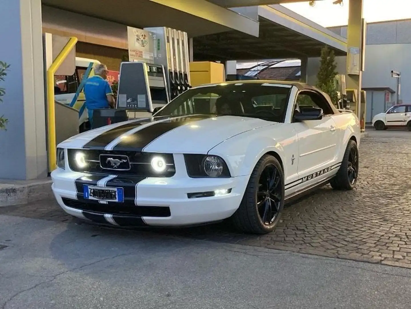 Ford Mustang Nero - 1