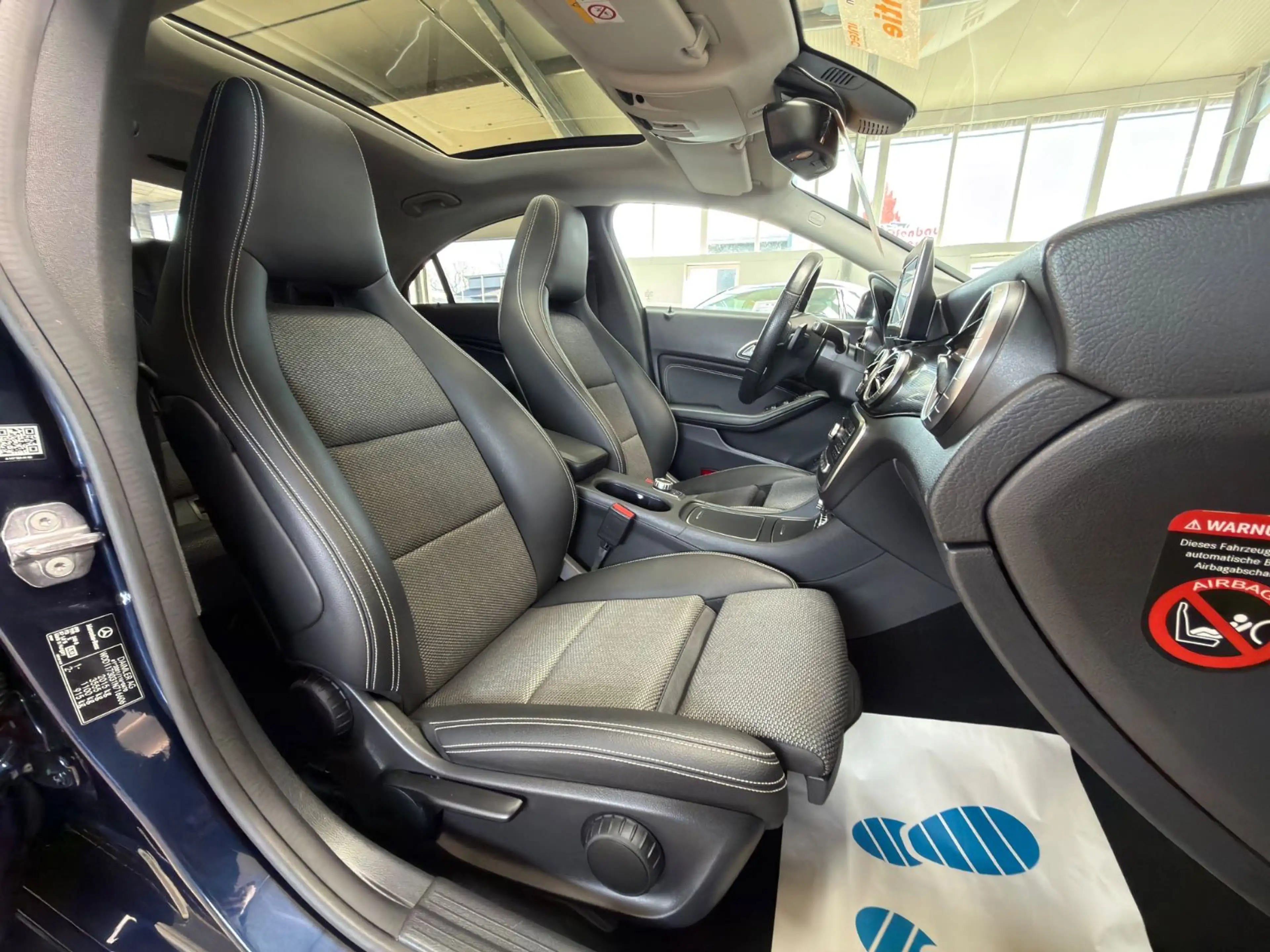 Mercedes-Benz CLA 220 d Sport Automatik*GARANTIE*PANORAMA*2HAND — photo 11