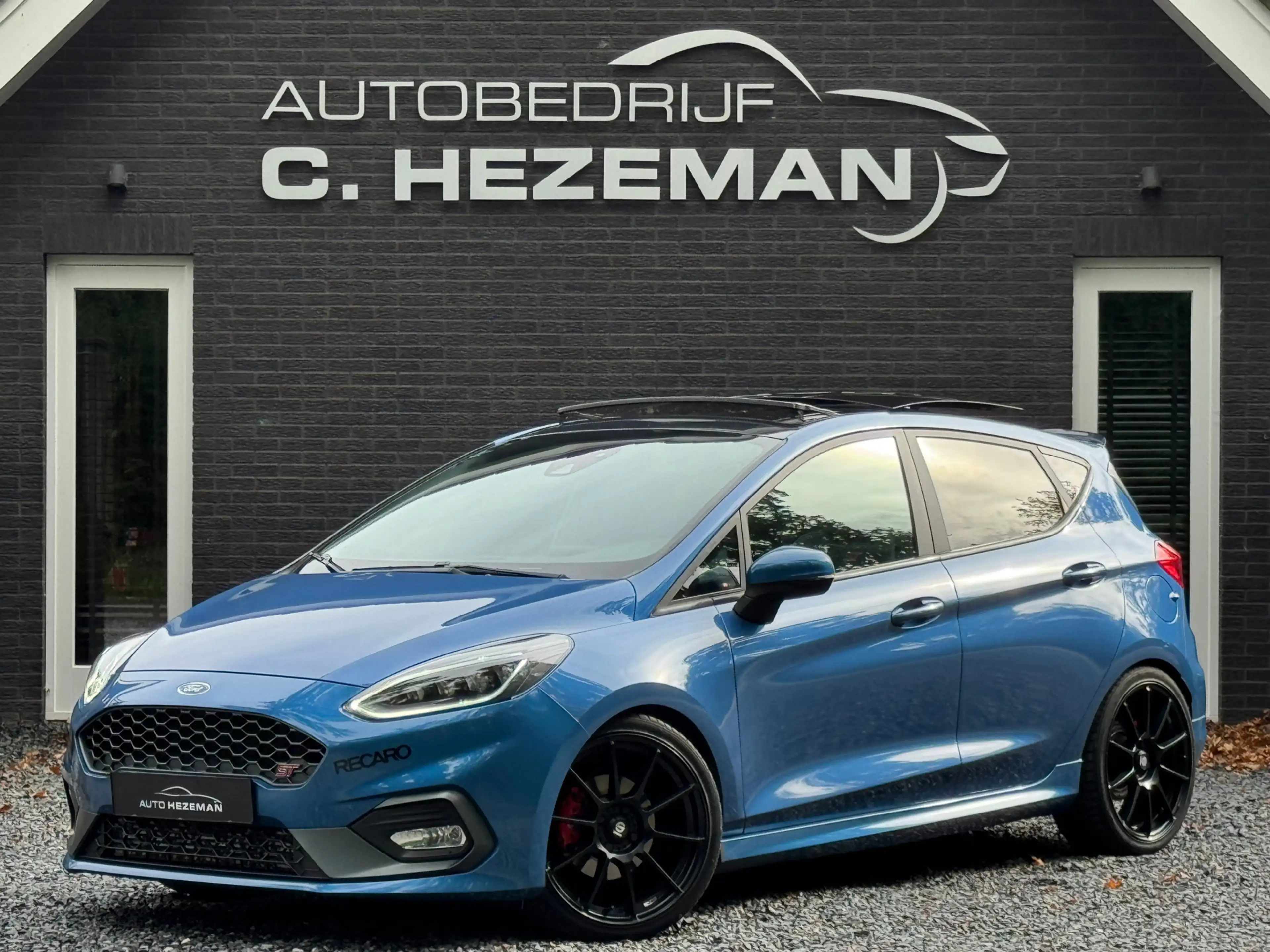 Ford Fiesta 1.5 200PK ST-3 PERF 1E EIGENAAR DEALEROH PANORAMAD — photo 3