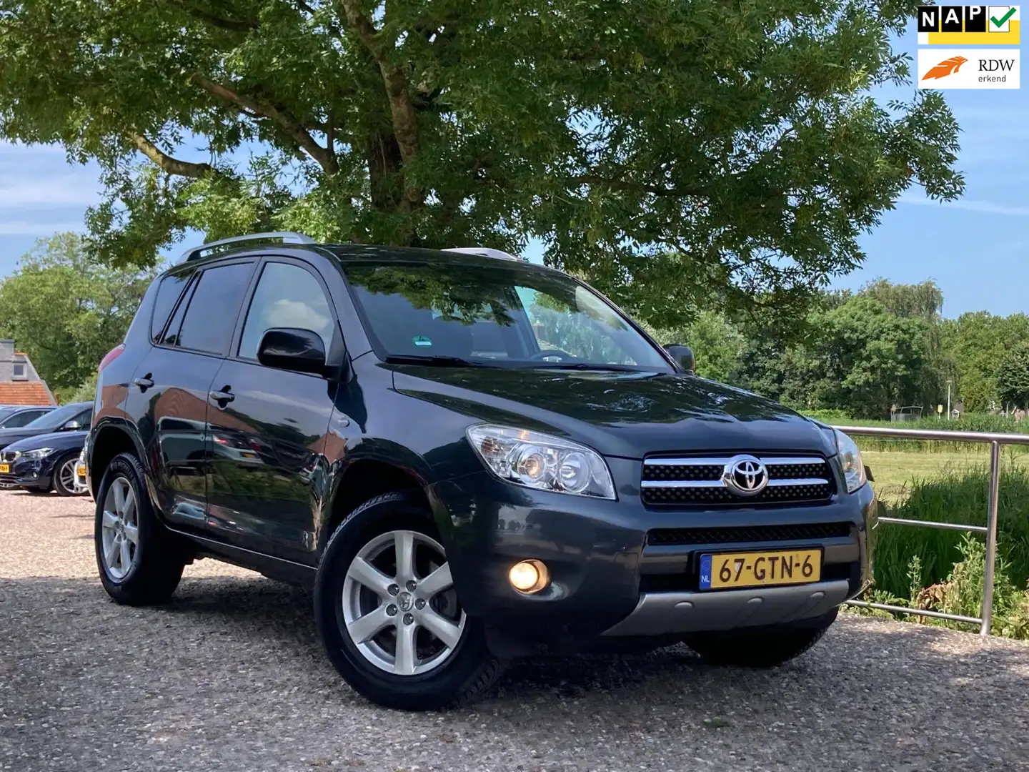 Toyota RAV 4 2.0 VVTi X-Style | 4x4 + Automaat + Clima + Cruise Gris - 1