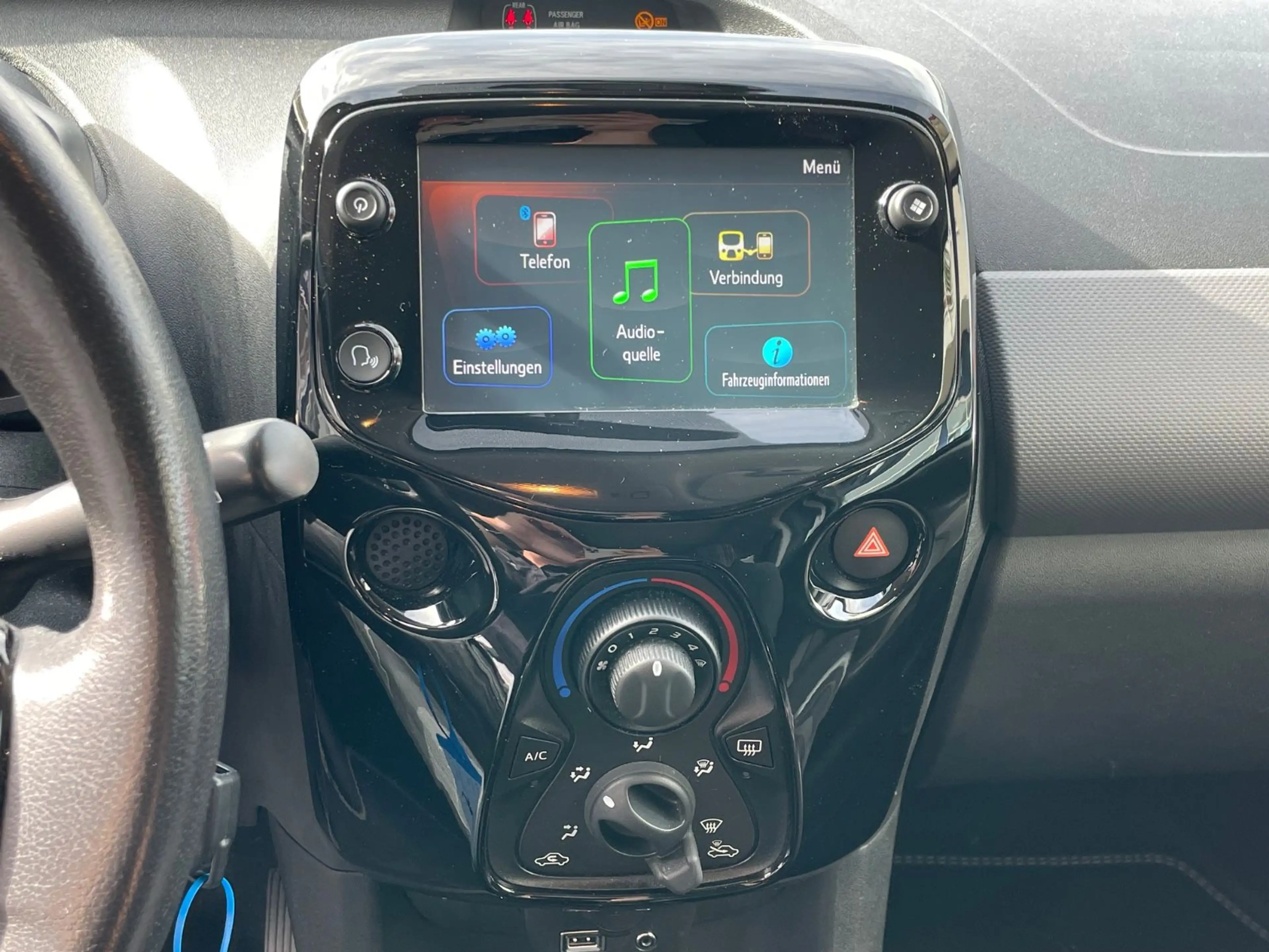 Peugeot 108 TOP Style Sitzheizung/Kamera — photo 11