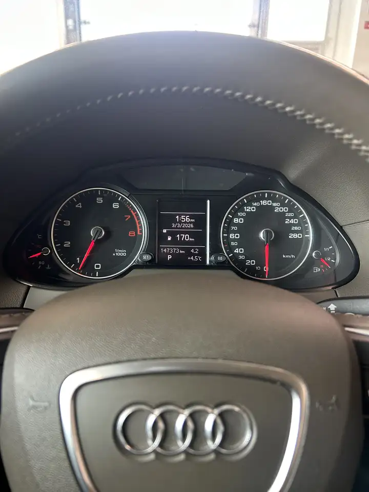 Audi Q5 снимка Audi Q5