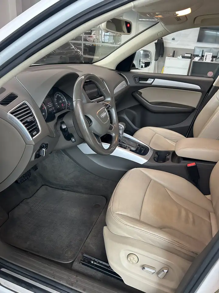 Audi Q5 снимка Audi Q5