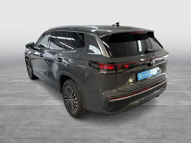 Volkswagen Tayron view 3