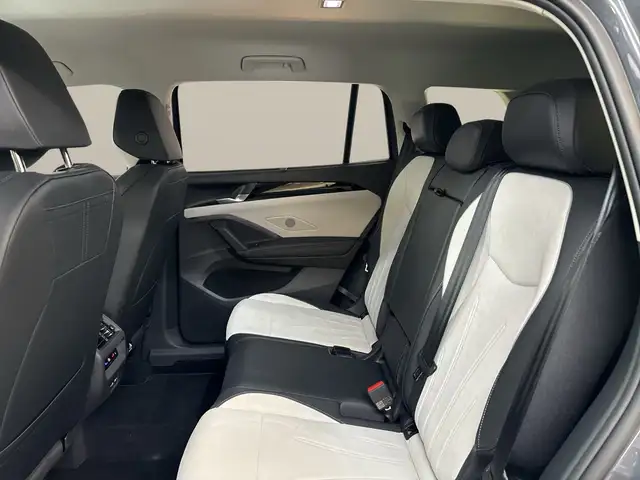 Volkswagen Tayron view 10