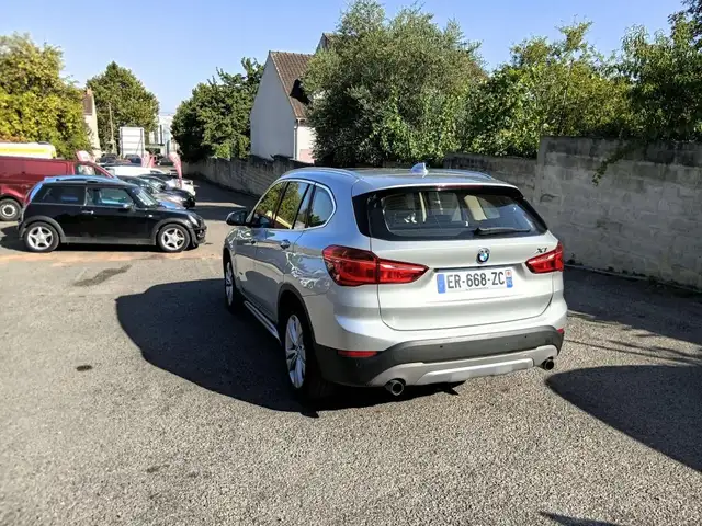 BMW X1 view 9
