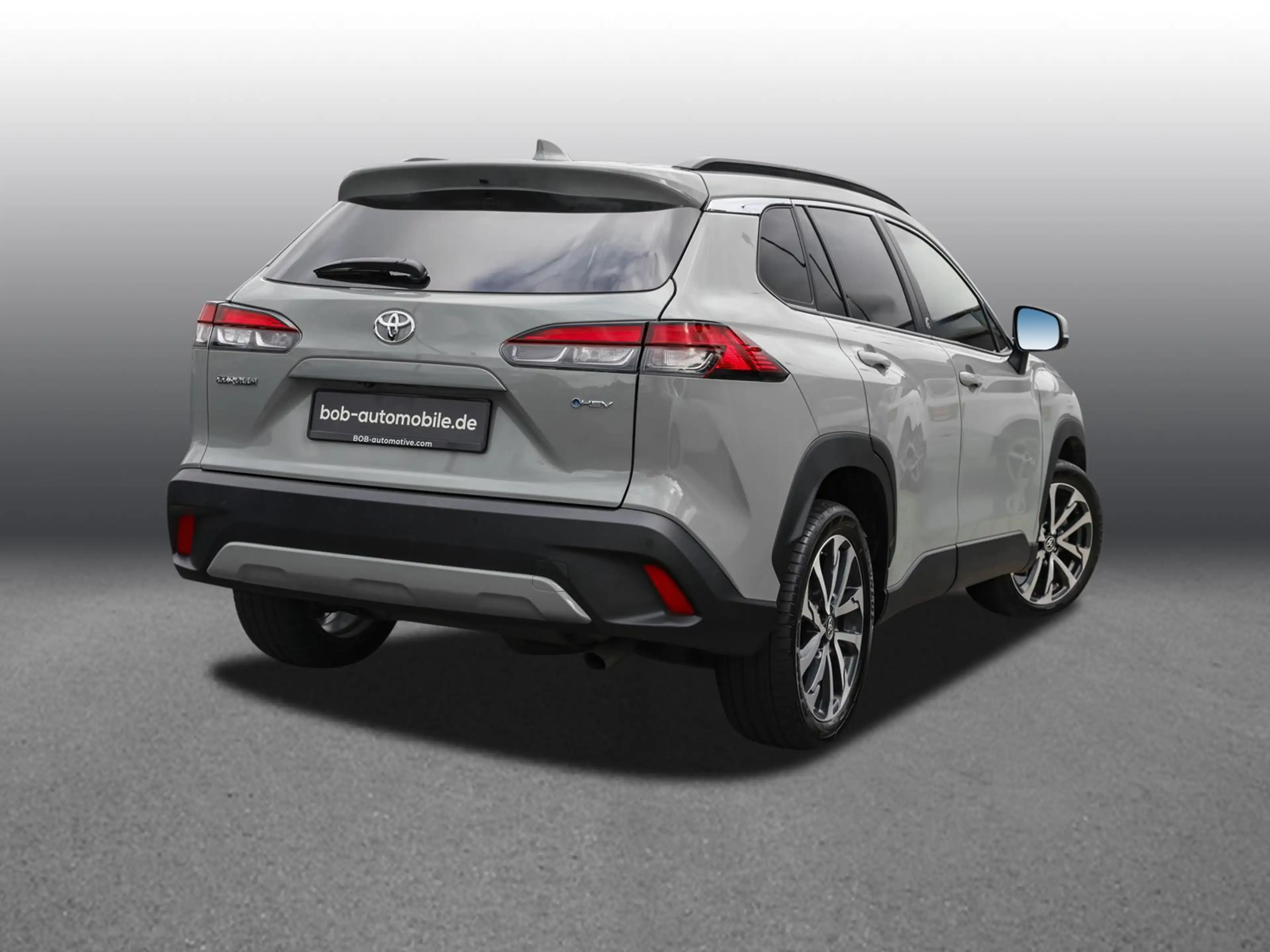 Toyota Corolla Cross Hybrid 4WD Team Deutschland SHZ PANO — photo 2
