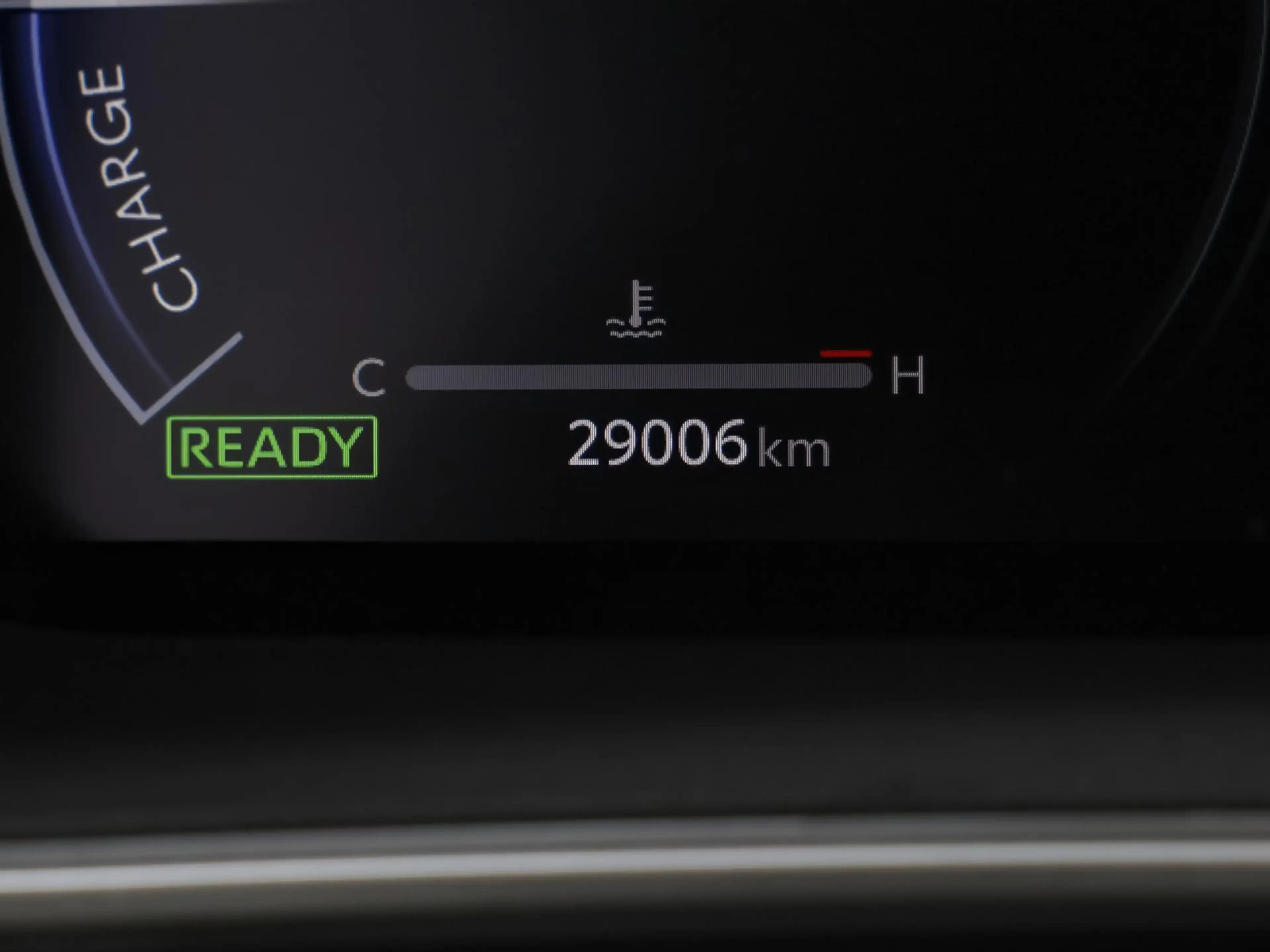 Toyota Corolla Cross Hybrid 4WD Team Deutschland SHZ PANO — photo 16