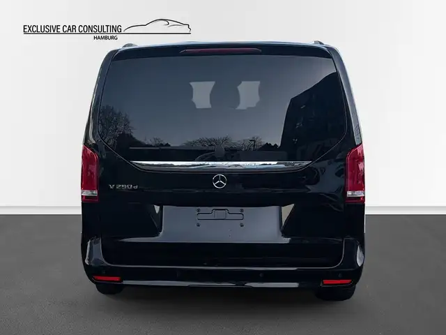 Mercedes-Benz V-Class view 5
