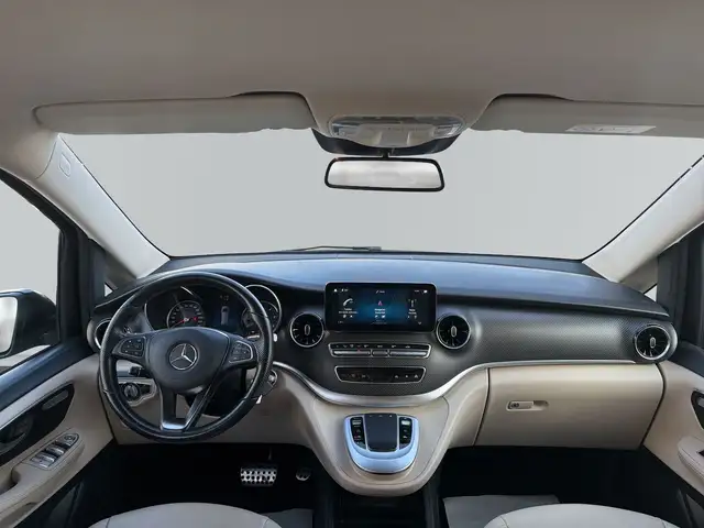 Mercedes-Benz V-Class view 7