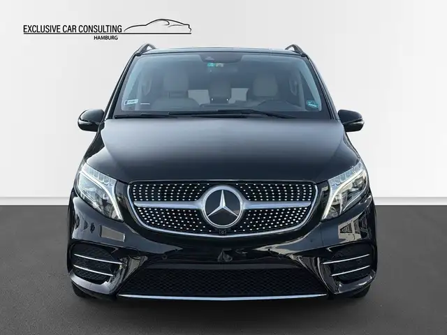 Mercedes-Benz V-Class view 2