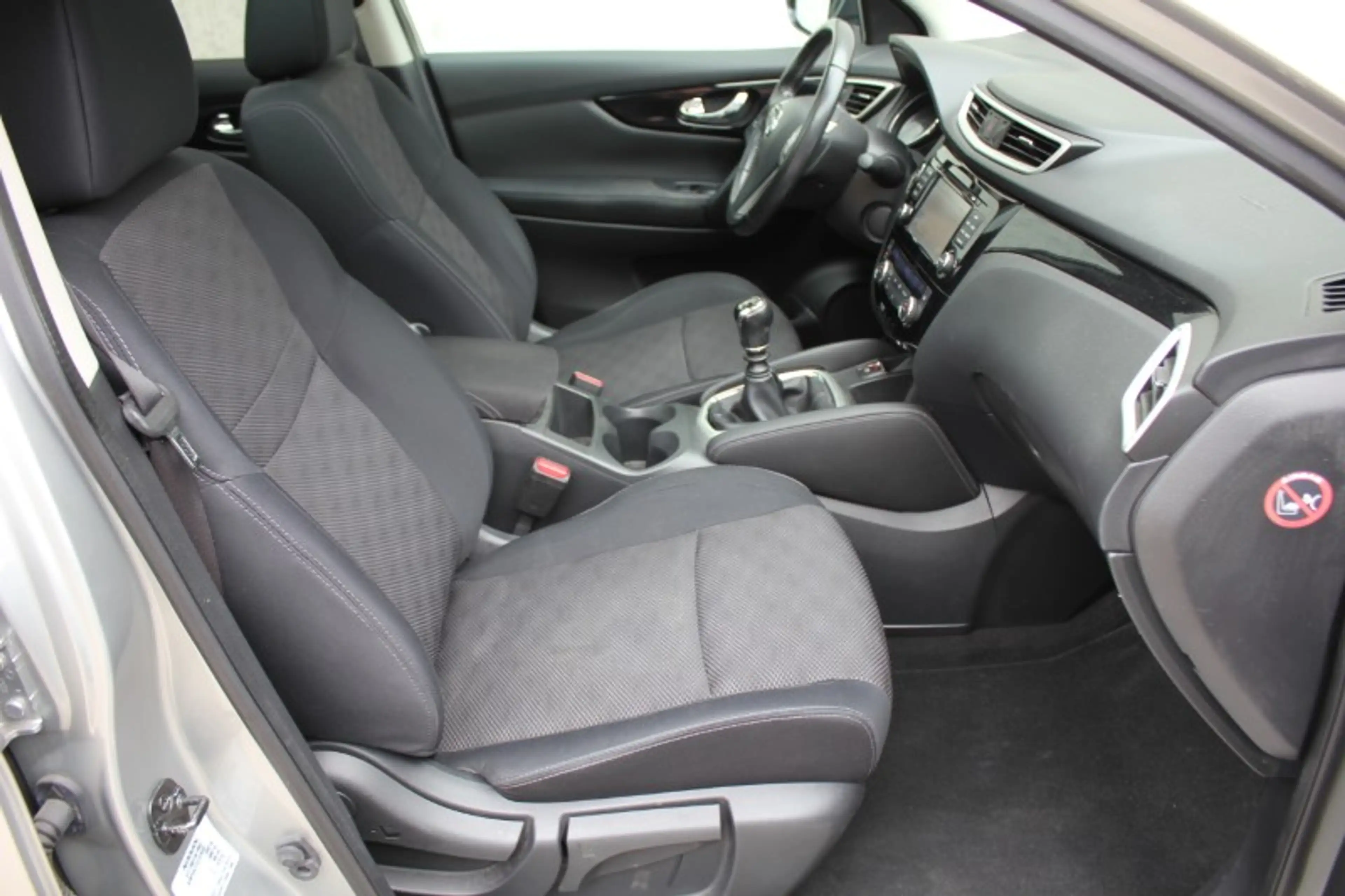 Nissan Qashqai Qashqai 1.2 DIG-T 2WD Acenta — photo 14