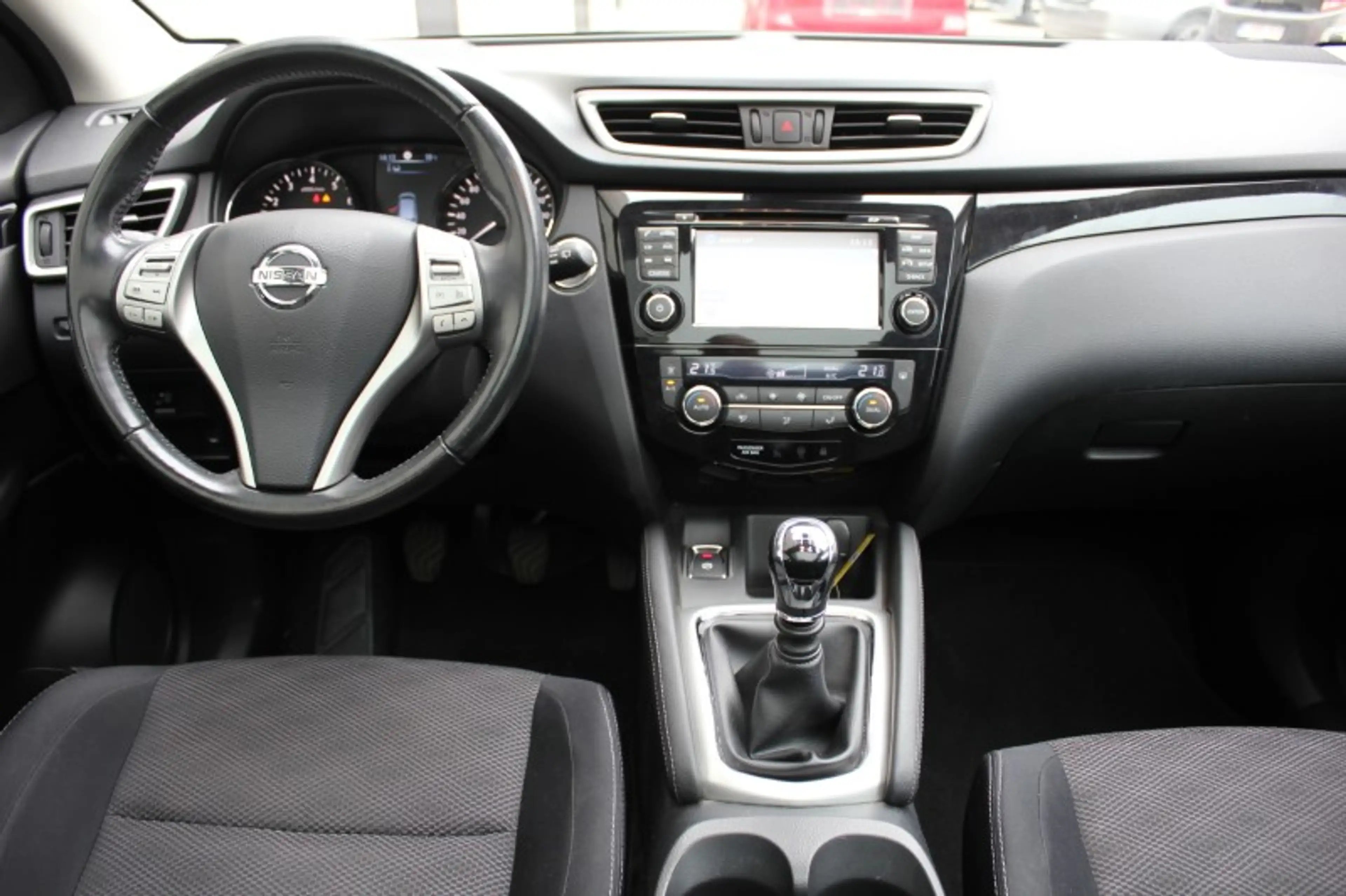 Nissan Qashqai Qashqai 1.2 DIG-T 2WD Acenta — photo 9