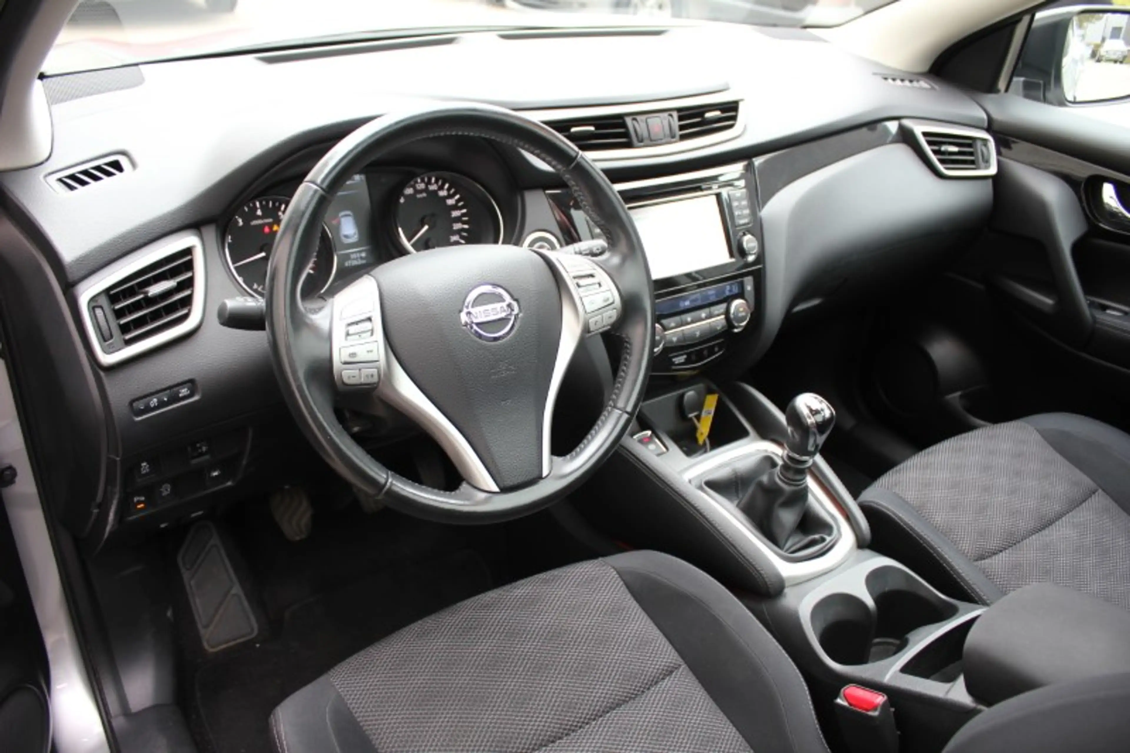 Nissan Qashqai Qashqai 1.2 DIG-T 2WD Acenta — photo 11