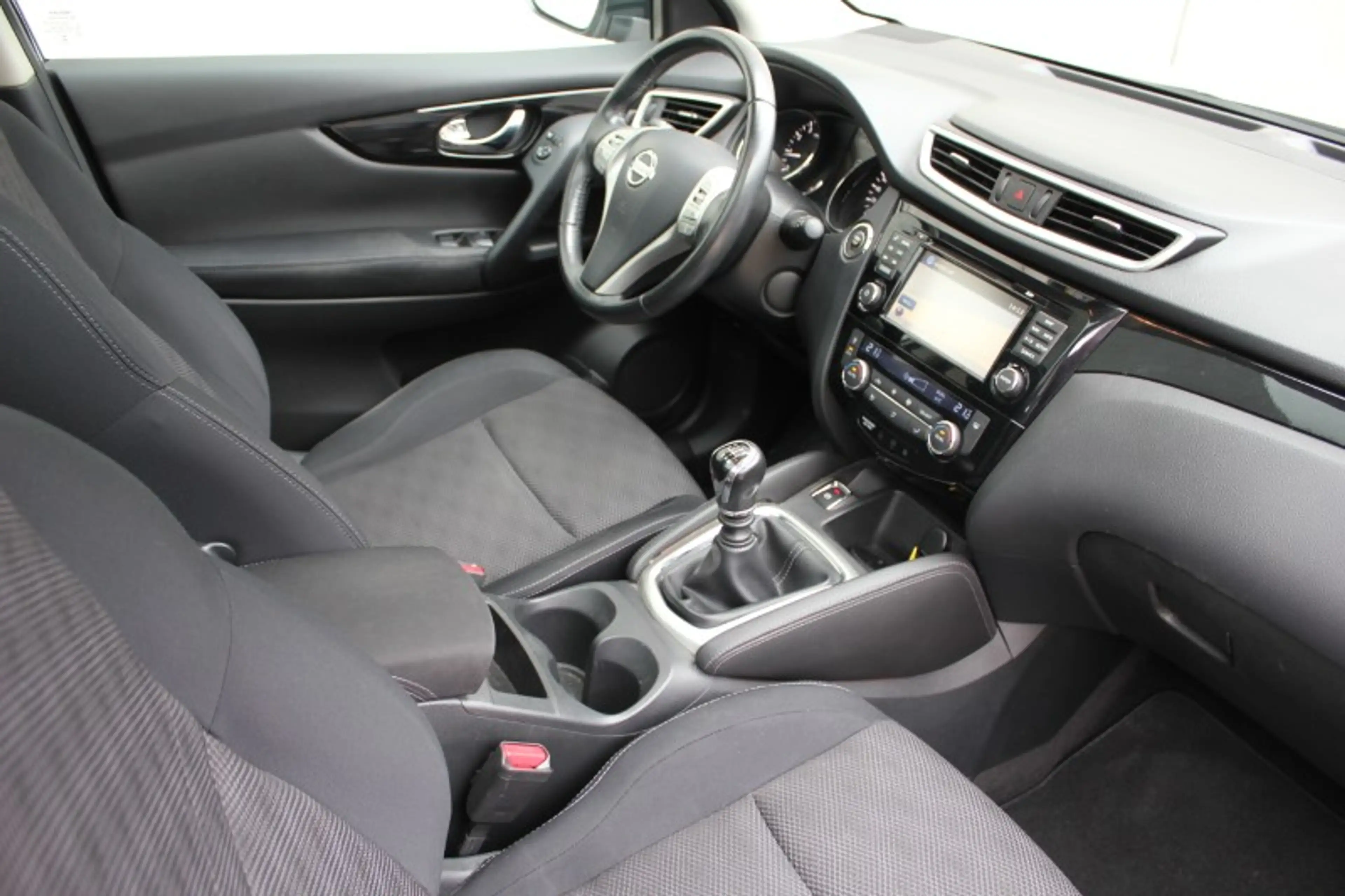 Nissan Qashqai Qashqai 1.2 DIG-T 2WD Acenta — photo 13