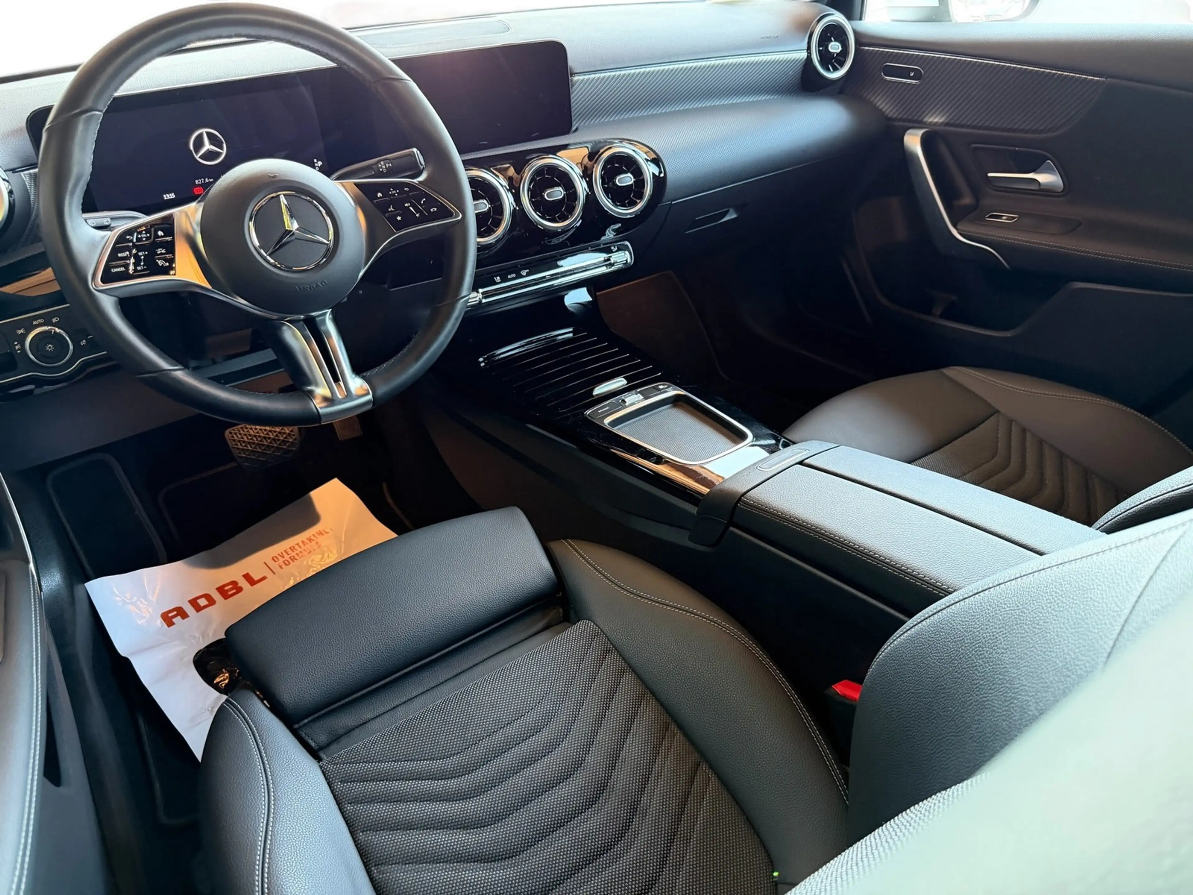 Mercedes-Benz A 180 A 180 Automatik Mild-Hybrid-Technologie — photo 10