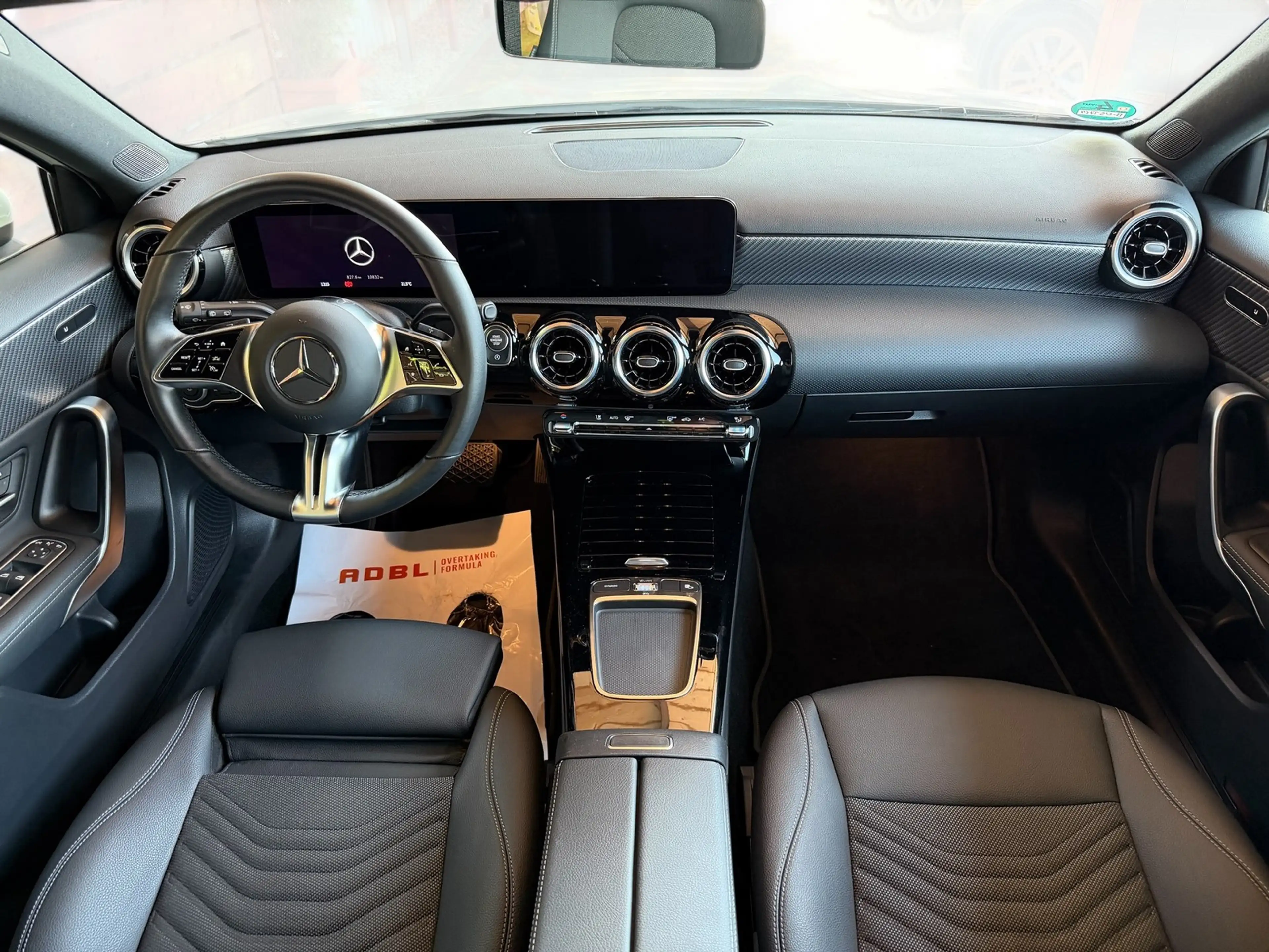 Mercedes-Benz A 180 A 180 Automatik Mild-Hybrid-Technologie — photo 11